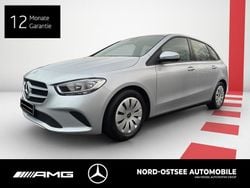 Iridiumsilber metallic Gebraucht 2019 Mercedes 180 Limousine | 21.490 € (Guter Preis)