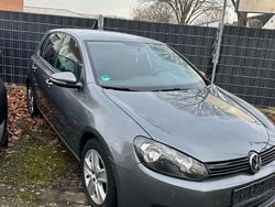 Grau Gebraucht 2009 VW Golf Trendline Limousine | 3.300 € (Guter Preis)