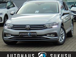 Silber grau Gebraucht 2023 VW Passat Business Kombi | 21.990 € (Fairer Preis)