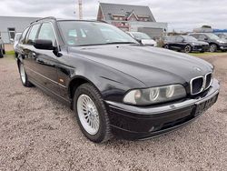 Schwarz Gebraucht 2004 BMW 520 Exclusive Kombi | 1.500 € (Guter Preis)