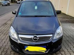 Schwarz Gebraucht 2012 Opel Zafira Family Van / Kleinbus | 2.999 € (Fairer Preis)