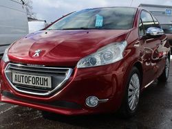 Rot Gebraucht 2012 Peugeot 208 Allure Kleinwagen | 3.999 € (Fairer Preis)