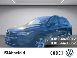 Blue metallic Gebraucht 2023 VW Tiguan Move SUV | 39.999 € (Etwas zu teuer)