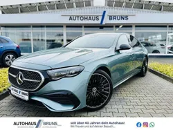 Verdesilber metallic Gebraucht 2023 Mercedes E220 AMG Limousine | 60.690 € (Teuer)