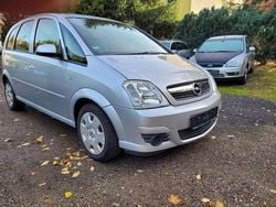 Silber Gebraucht 2007 Opel Meriva Basis Van / Kleinbus | 3.750 € (Etwas zu teuer)