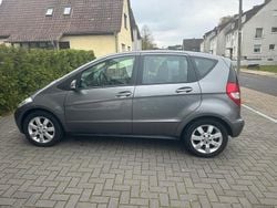 Braun Gebraucht 2011 Mercedes A160 Kleinwagen | 4.999 €