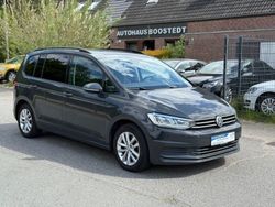 Grau Gebraucht 2017 VW Touran Comfortline Van / Kleinbus | 16.990 € (Fairer Preis)