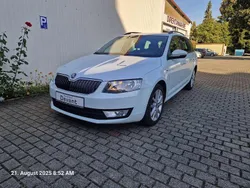 Bila laser/laser white Gebraucht 2016 Skoda Octavia Joy Kombi | 10.999 € (Fairer Preis)