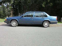Blau Gebraucht 1993 Volvo 940 Limousine | 2.300 €