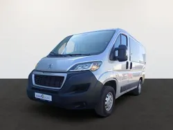 Chronos silber Gebraucht 2019 Peugeot Boxer Van | 20.990 € (Fairer Preis)
