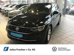 Deep black perleffekt (metallic) Gebraucht 2024 VW Tiguan Move SUV | 29.995 € (Guter Preis)
