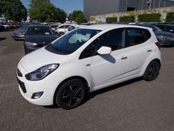 Weiß Gebraucht 2014 Hyundai ix20 Van / Kleinbus | 7.500 € (Fairer Preis)