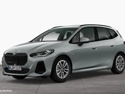 Grau Gebraucht 2024 BMW 220 Active Tourer Luxury Line Van / Kleinbus | 40.190 €