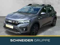 Dolomitgrau Gebraucht 2024 Dacia Sandero Expression Kleinwagen | 16.990 € (Fairer Preis)