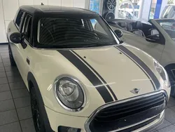 Weiß Gebraucht 2016 Mini Cooper Clubman Kombi | 13.690 € (Fairer Preis)