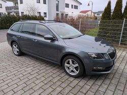 Grau Gebraucht 2020 Skoda Octavia Soleil Kombi | 17.000 € (Guter Preis)