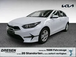 (wd) cararraweiss Gebraucht 2024 Kia Ceed Vision Limousine | 19.980 € (Fairer Preis)