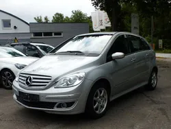 Silber Gebraucht 2006 Mercedes B180 Van / Kleinbus | 4.999 € (Fairer Preis)