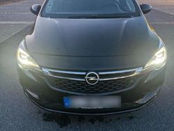 Schwarz Gebraucht 2018 Opel Astra Kombi | 7.000 € (Guter Preis)