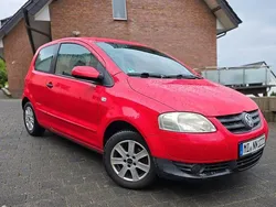 Rot Gebraucht 2010 VW Fox Refresh Kleinwagen | 2.499 € (Fairer Preis)