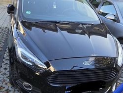 Schwarz Gebraucht 2017 Ford S-MAX S Van / Kleinbus | 12.500 € (Fairer Preis)