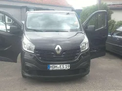 Schwarz Gebraucht 2015 Renault Trafic Expression Van | 12.999 € (Fairer Preis)