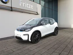 Weiß Gebraucht 2022 BMW i3 Comfort Edition Kleinwagen | 21.425 € (Fairer Preis)