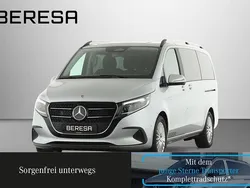 Hightechsilber Gebraucht 2024 Mercedes V250 Style Van / Kleinbus | 65.480 € (Teuer)