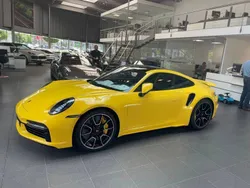 Racinggelb Gebraucht 2023 Porsche 911 Turbo S | 239.911 € (Fairer Preis)