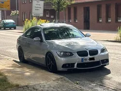 Silber Gebraucht 2006 BMW 325 Performance Coupé | 12.000 €