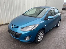 Blau Gebraucht 2013 Mazda 2 Center-Line Limousine | 6.490 € (Fairer Preis)