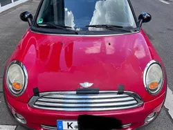Rot Gebraucht 2007 Mini Cooper Kleinwagen | 1.300 €
