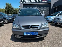 Grau Gebraucht 2005 Opel Zafira Njoy Van / Kleinbus | 3.999 € (Teuer)
