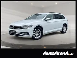 Weiss Gebraucht 2020 VW Passat Kombi | 20.829 € (Guter Preis)