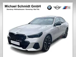 Mineralweiss Gebraucht 2025 BMW i5 Limousine | 74.777 €
