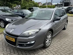 Grau Gebraucht 2011 Renault Laguna III Kombi | 1.950 € (Teuer)