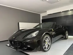 Nero daytona Gebraucht 2012 Ferrari California Cabrio | 122.988 € (Etwas zu teuer)