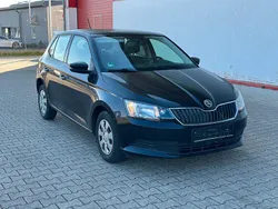 Schwarz Gebraucht 2017 Skoda Fabia Ambition Kleinwagen | 7.990 € (Fairer Preis)