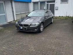 Braun Gebraucht 2011 BMW 525 Sport Line Kombi | 16.700 € (Teuer)