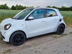 Weiß Gebraucht 2015 Smart ForFour Prime Kleinwagen | 7.100 € (Fairer Preis)