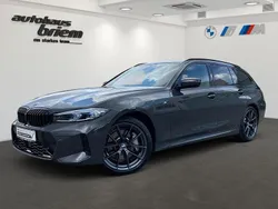 Grau Gebraucht 2024 BMW 330 M Sport Kombi | 54.900 € (Fairer Preis)