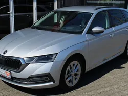 Silber Gebraucht 2021 Skoda Octavia Style Kombi | 19.990 € (Fairer Preis)