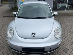 Reflexsilber metallic Gebraucht 2009 VW Beetle Kleinwagen | 4.400 € (Fairer Preis)
