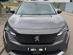 Grau Gebraucht 2021 Peugeot 3008 Allure SUV | 19.099 € (Guter Preis)