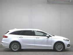 Weiss Gebraucht 2021 Ford Mondeo Titanium Kombi | 12.480 € (Superpreis)