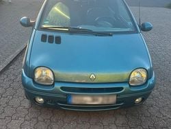 Blau Gebraucht 2003 Renault Twingo Kleinwagen | 1.700 €