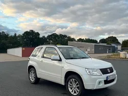 Weiß Gebraucht 2007 Suzuki Grand Vitara SUV | 7.999 €