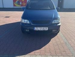 Blau Gebraucht 2002 Opel Zafira Elegance Van / Kleinbus | 1.400 € (Guter Preis)