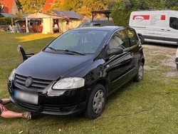 Schwarz Gebraucht 2007 VW Fox Kleinwagen | 1.250 €