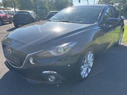 Onixschwarz Gebraucht 2015 Mazda 3 Sports-Line Limousine | 12.990 € (Teuer)